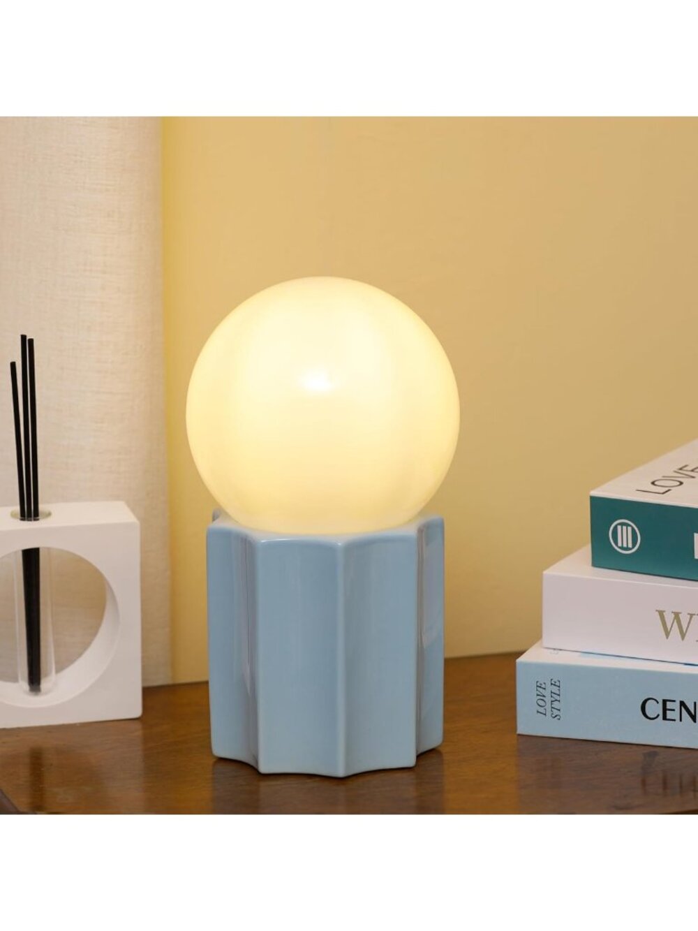 Modern Ceramics Table Lamp with Blue Ceramic Base and White Jade Round Ball